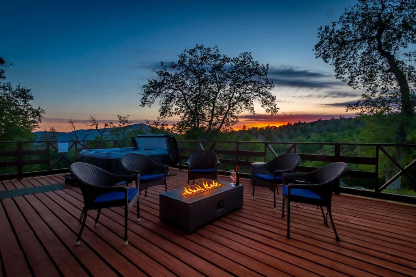 10-Acre Forest Villa, Single Floor, Hot Tub, Patio Oakhurst Exterior photo