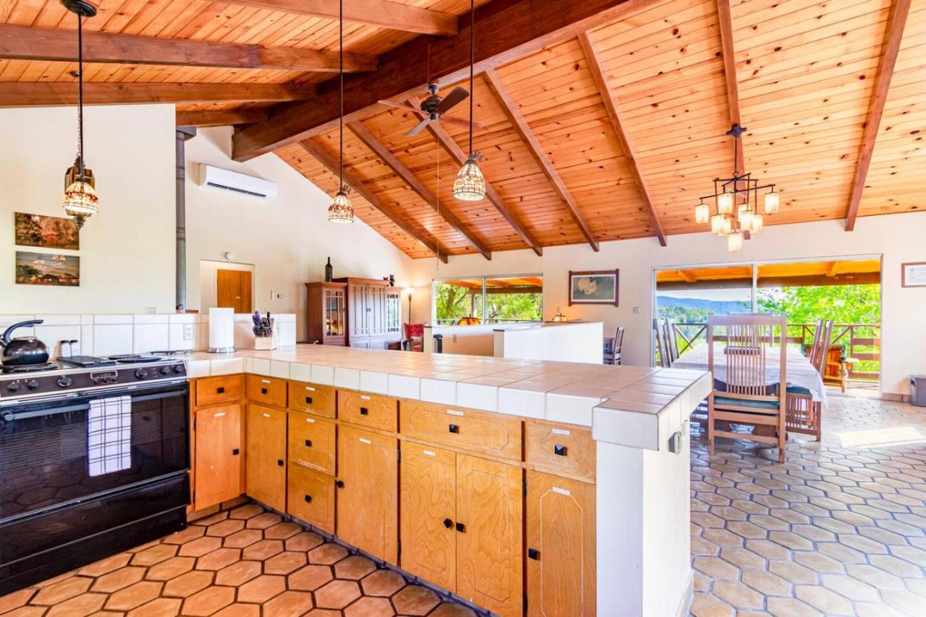 10-Acre Forest Villa, Single Floor, Hot Tub, Patio Oakhurst Exterior photo