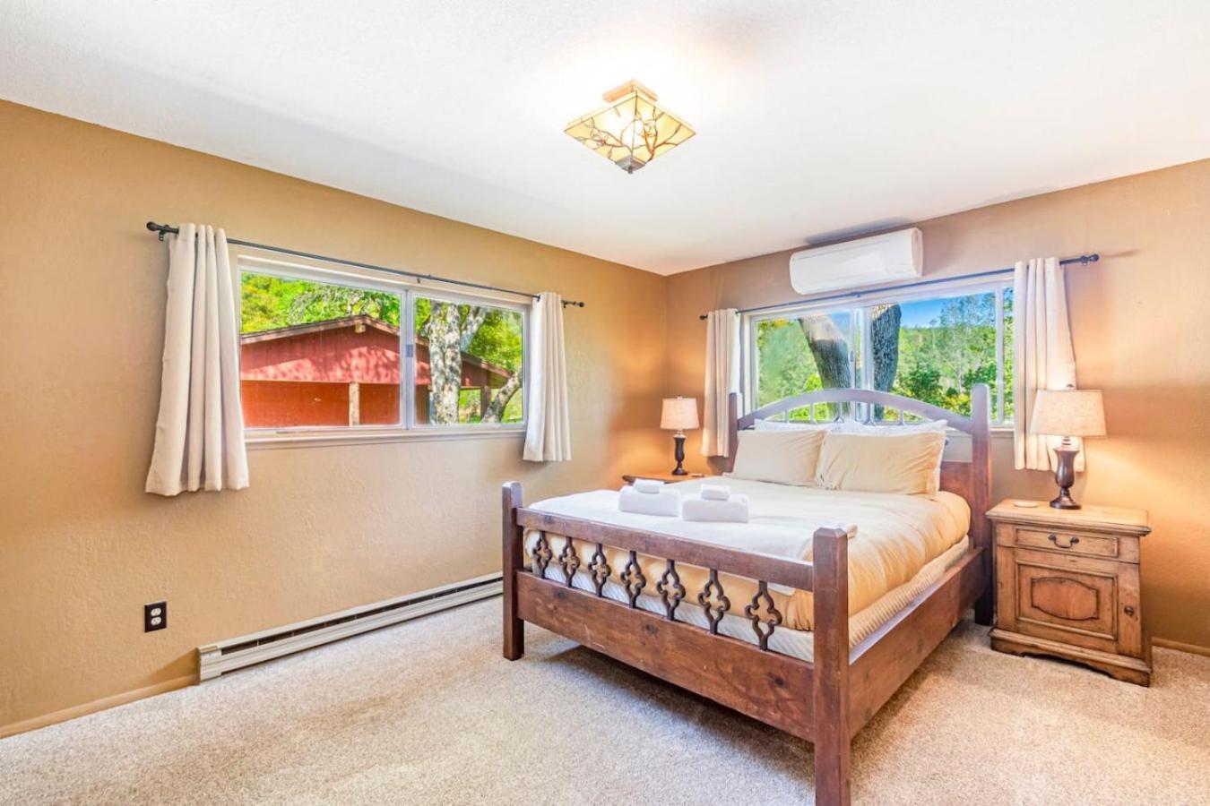 10-Acre Forest Villa, Single Floor, Hot Tub, Patio Oakhurst Exterior photo