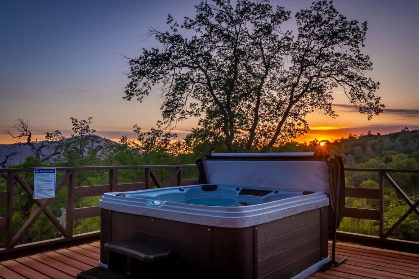 10-Acre Forest Villa, Single Floor, Hot Tub, Patio Oakhurst Exterior photo